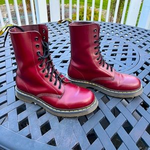 Docs mid-calf 1490 boots in GUC.